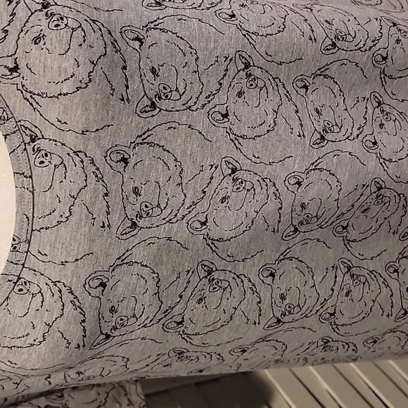 LuLaRoe Gray Grizzlie Bear Tunic Top Size Large - Picture 2 of 6
